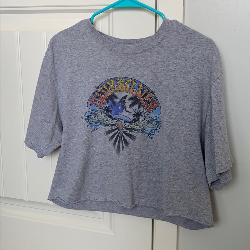 large cropped quicksilver t-shirt